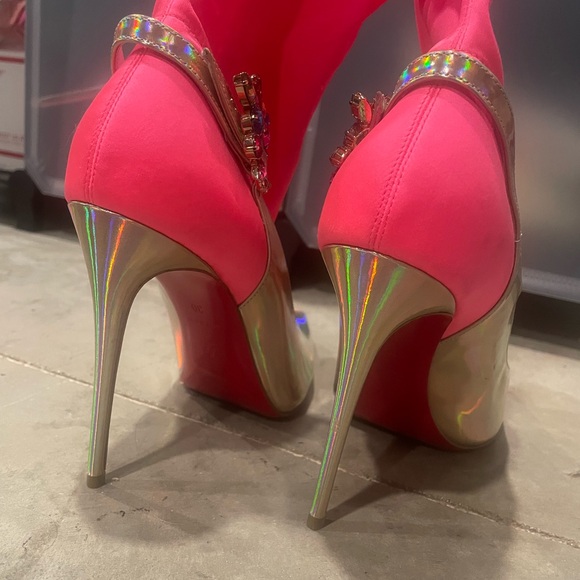Christian Louboutin Neon Pink Holographic Pointed Stiletto Ankle Boots - Picture 4 of 5